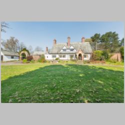 Voysey, Brook End, photo on harts-homes.co.uk,12.jpg