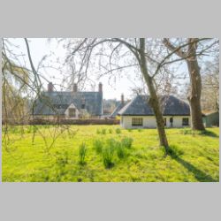 Voysey, Brook End, photo on harts-homes.co.uk,13.jpg