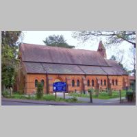 Burges, All Saints Church, Fleet, photo Len Williams, Wikipedia.jpg