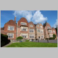 Burges, Milton Court, photo Bryn999, Wikipedia.JPG