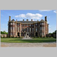 Ham House, London, photo by Stevekeiretsu on Wikipedia.jpg