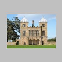 Swarkestone Hall, photo by histman, Wikipedia.jpg